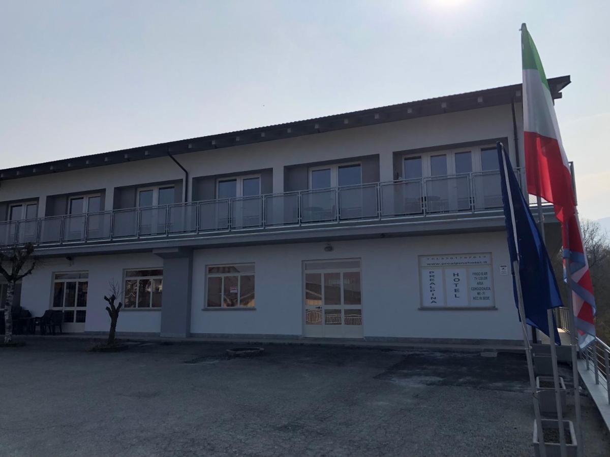 Prealpina Hotel Bagnolo Piemonte Exterior photo